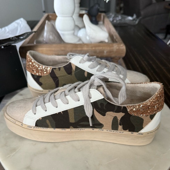 ShuShop Reba Camo Sneakers New in Box - Picture 3 of 10